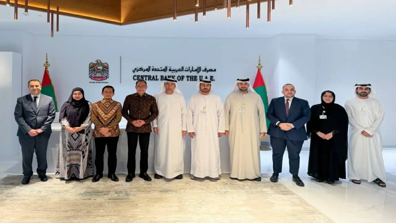محافظ المركزي يلتقي سفير إندونيسيا لبحث تعزيز الابتكار المالي الرقمي